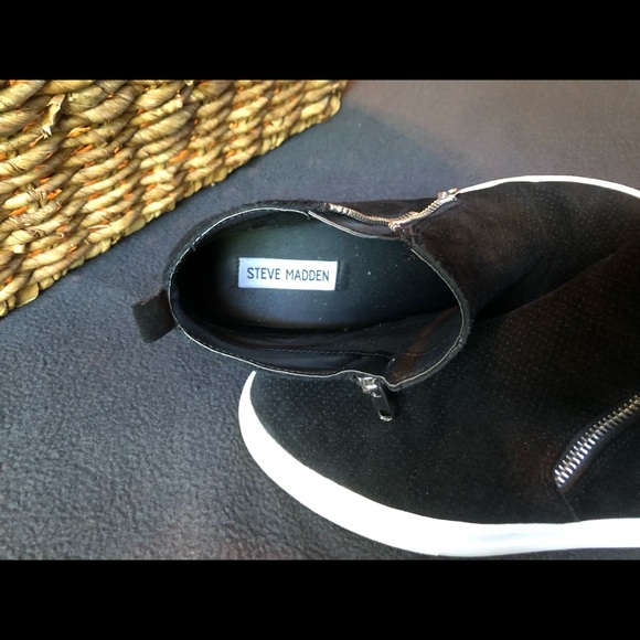 COPY - Black Zipper Hightop Sneakers - Picture 2 of 4